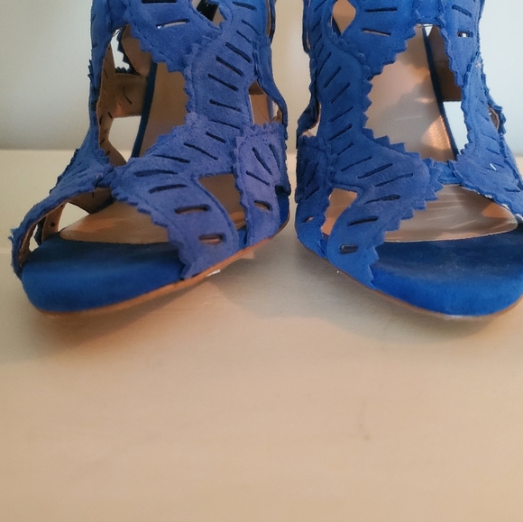 Zara blue microsuede cutout heels - Picture 12 of 13
